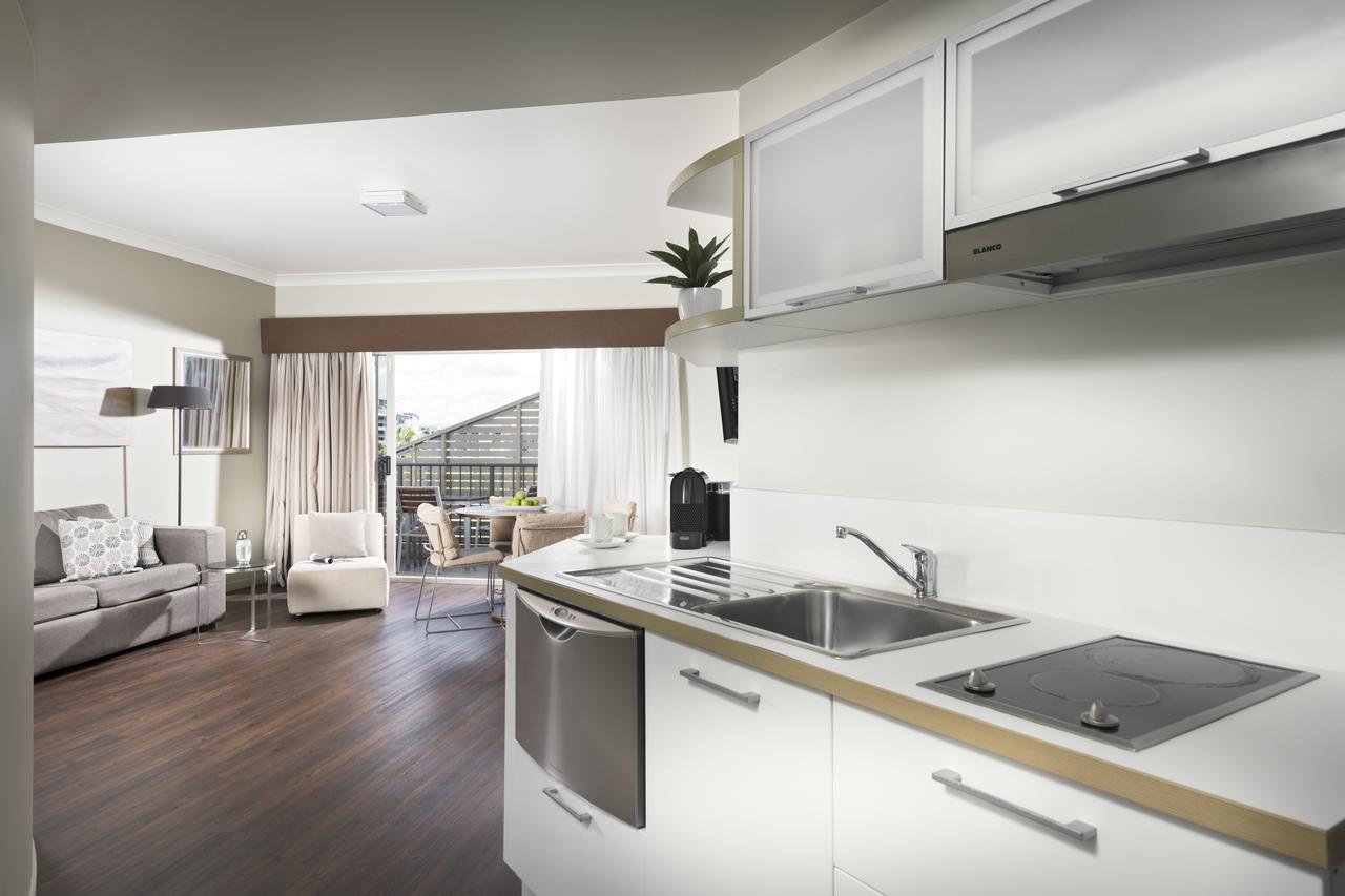 Grand Hotel And Apartments Townsville Exterior foto