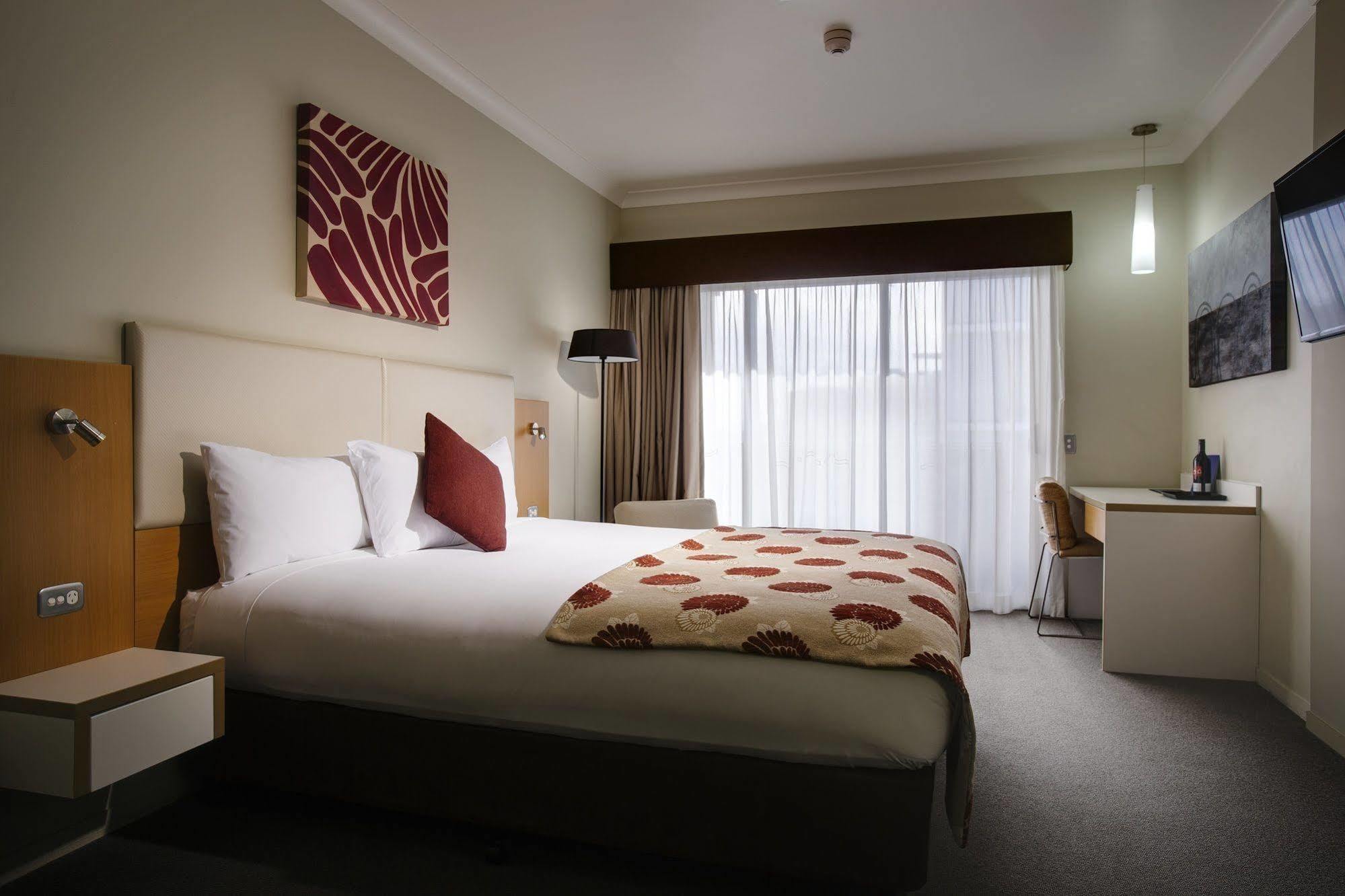 Grand Hotel And Apartments Townsville Exterior foto